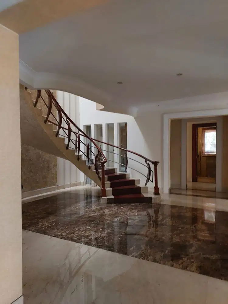 Di jual rumah mewah HOOK elite pondok indah Dekat Pondok Indah Mall jaksel