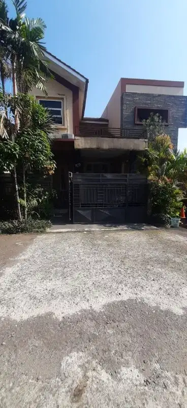 Di Jual Rumah Secondery Di Perumahan Besar Di Cibinong