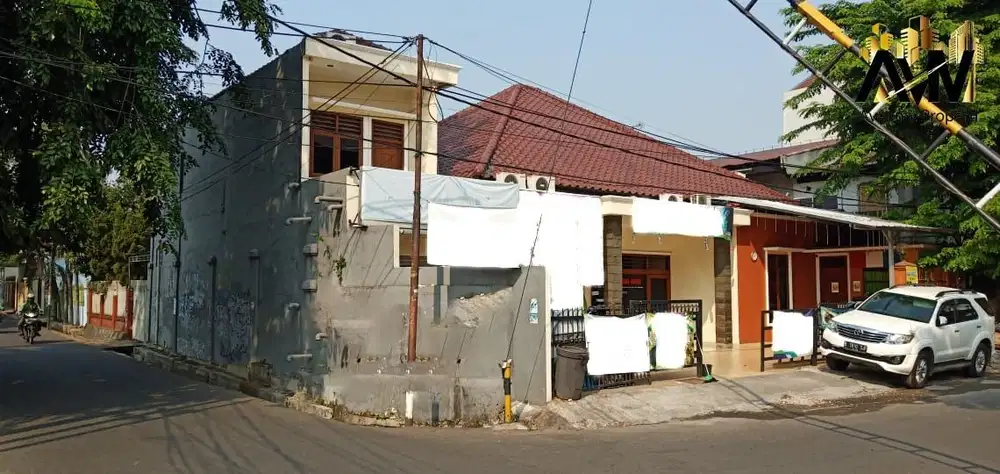 Dijual Rumah Hook Tebet Jakarta Selatan Cocok Untuk usaha Coffe Shop