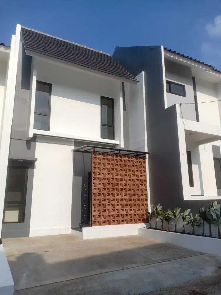 Rumah New 2 LT di Komp Taman Anggrek Jl H Riman Cinere