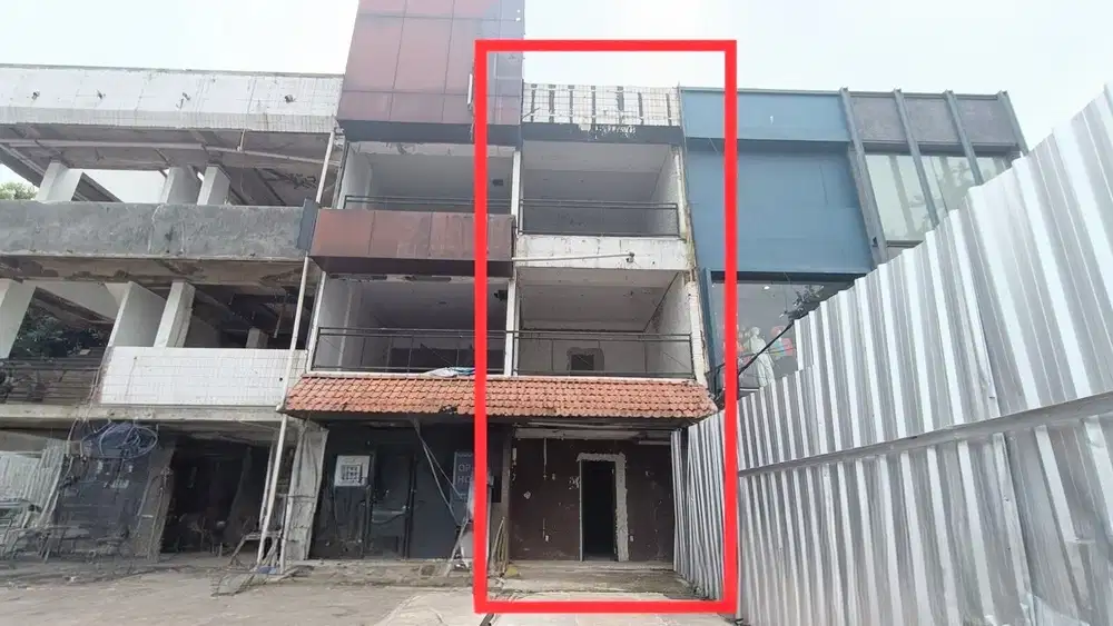 Sewa Ruko Strategis 3,5 Lantai di Bangka Kemang Open Space