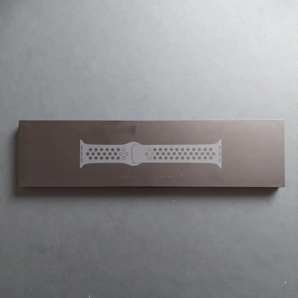 NIKE SPORT BAND SPACE BLACK STAINLESS STEEL PIN APPLE WATCH SERIES 7