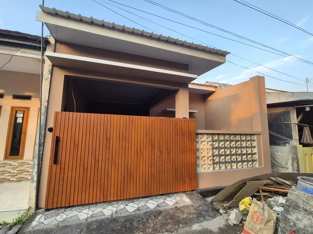 Rumah bangunan baru tengah kota strategis SHM