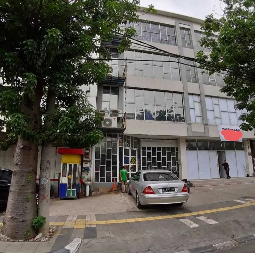 DI SEWAKAN RUKO 4 LANTAI PINGGIR JALAN KEBON JERUK