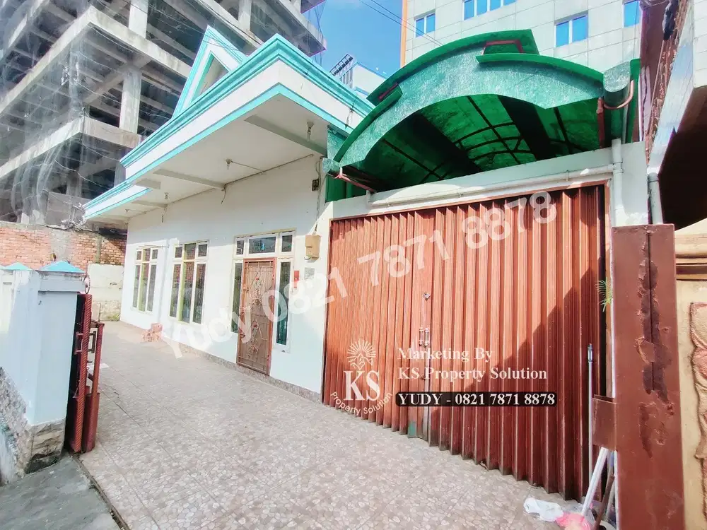 Rumah Besar Jendral Sudirman, KM 4, belakang Universitas IGM Palembang