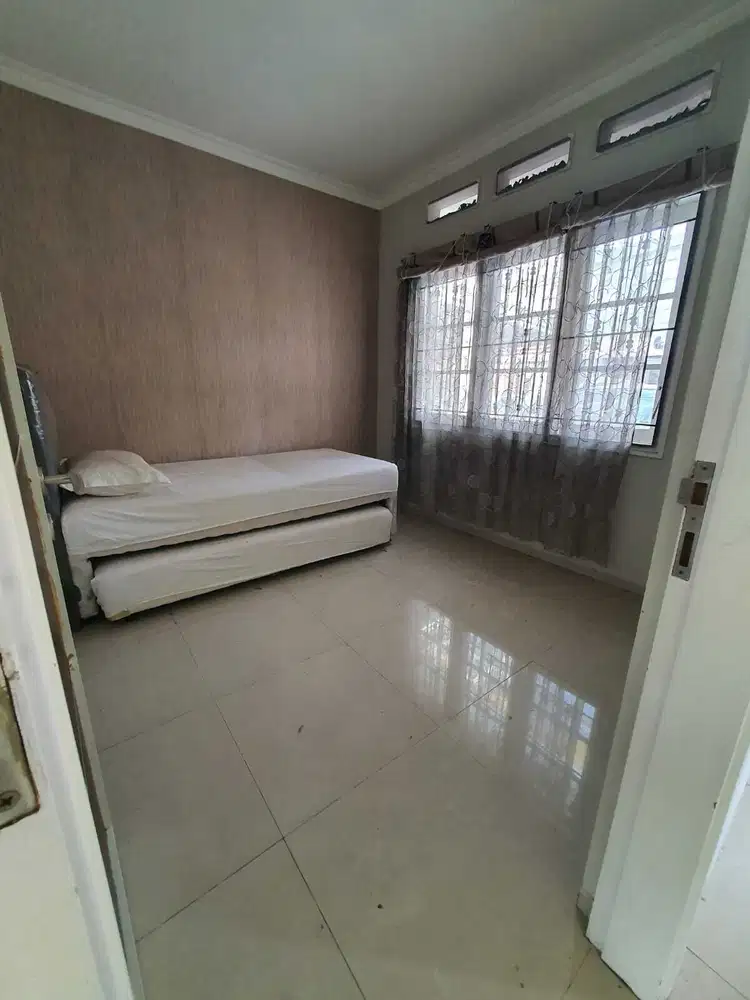 Rumah Tatar Jingga di Kota Baru Parahyangan