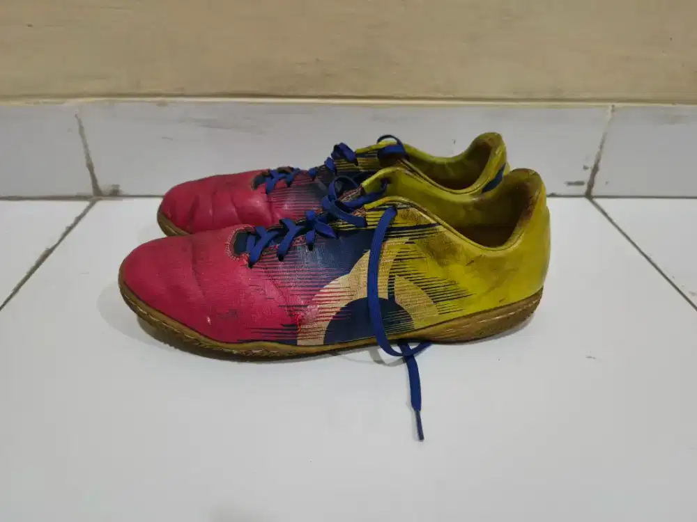 Sepatu futsal&bola ortuseight