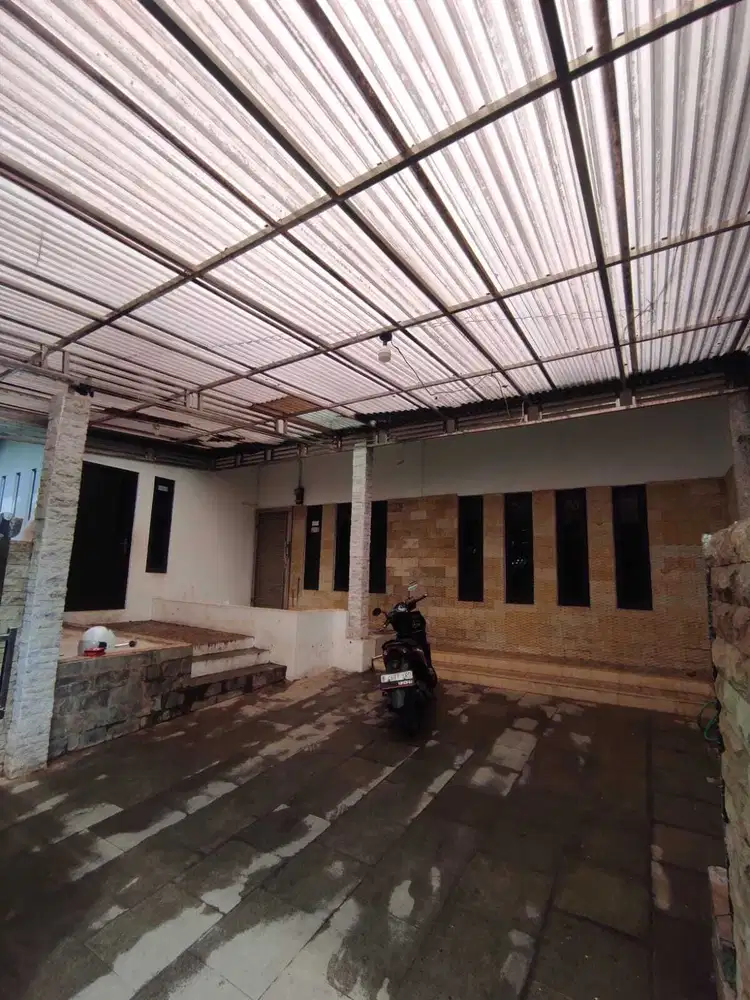 Di Kontrakan Rumah di Babakan Sari Bogor