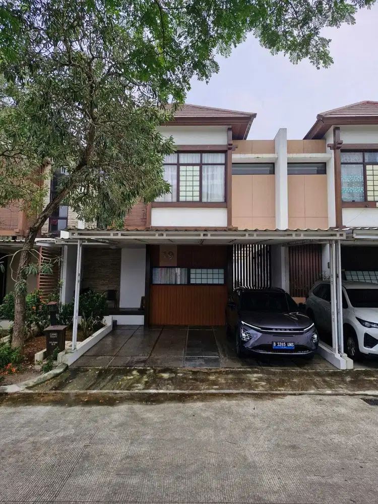 Fjjj. Rumah Disewakan di Cluster Patio Lippo Cikarang