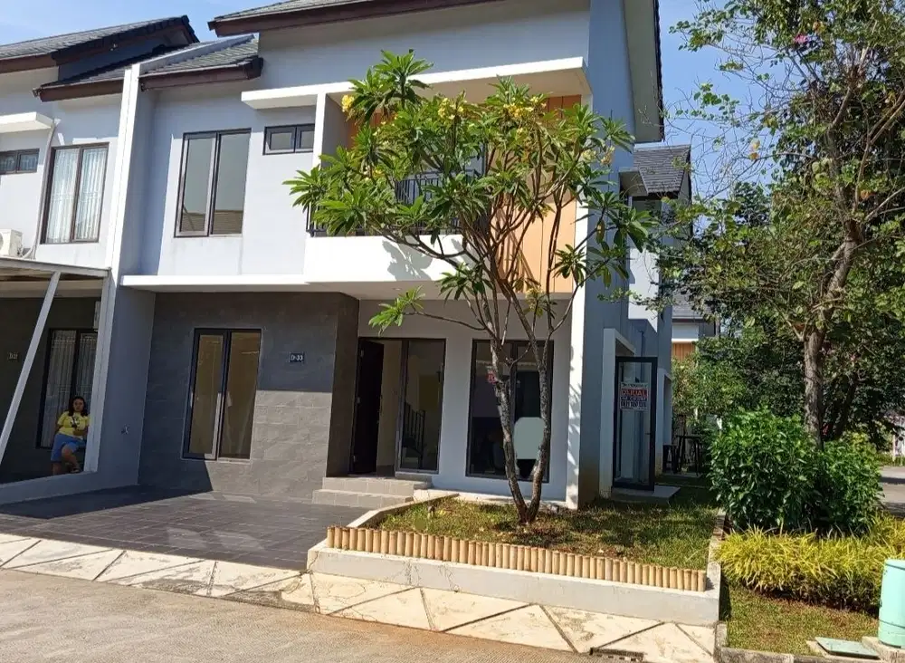 Dijual murah rumah mewah 2 Lt di asana residence posisi hook