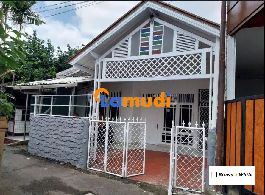 Rumah 1 lantai baru renov siap huni  di Jakarta Timur.