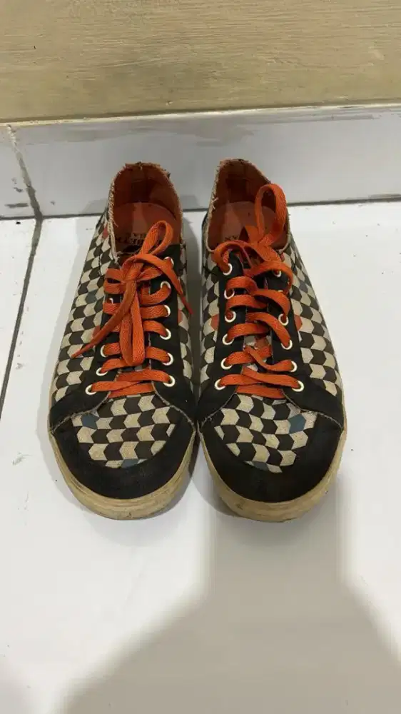 Sepatu macbeth classic