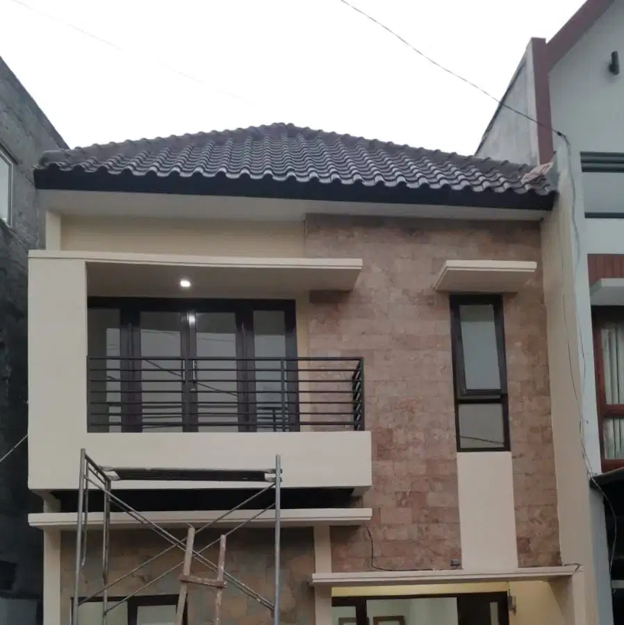 rumah. baru.  full. renov. siap. huni. super.  terjangkau
