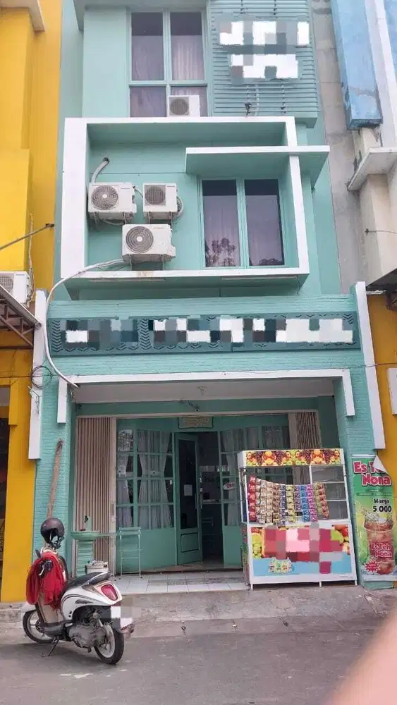 Dijual Ruko 3 Lantai Strategis di Asia Tropis, Harapan Indah Bekasi