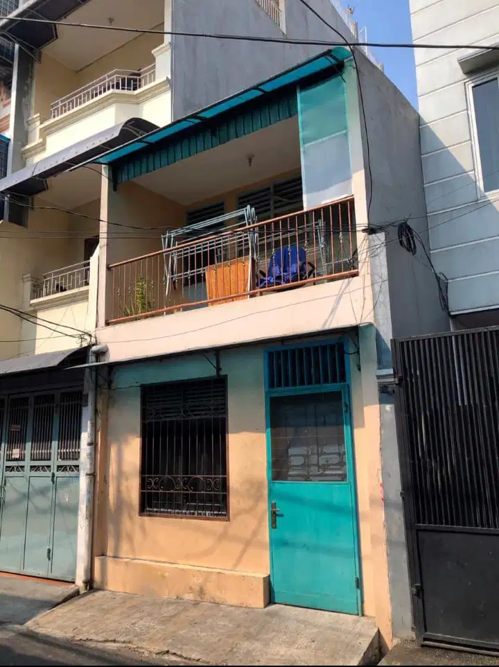 DIJUAL RUMAH 2 LANTAI KAWASAN TANAH SEREAL TAMBORA