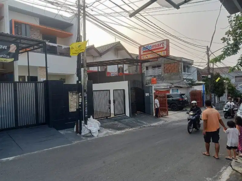 Dijual kos kosan + 1 Rumah di Larangan Indah