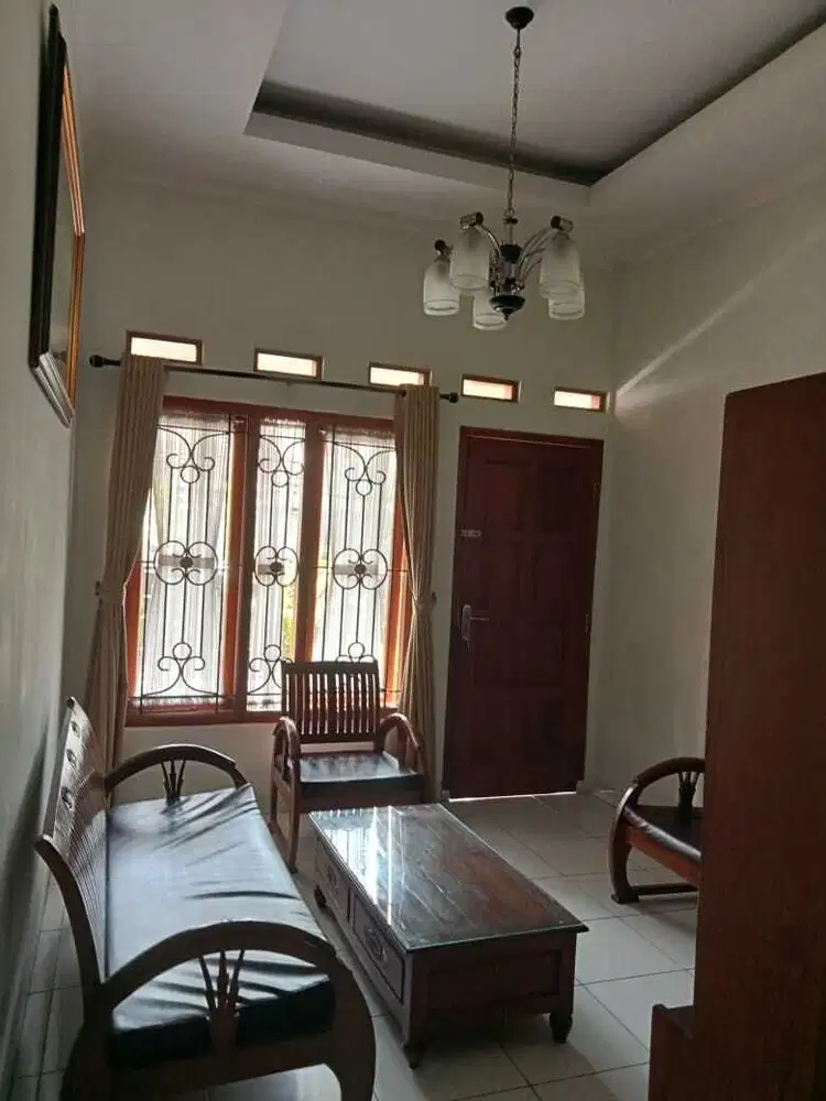 Rumah MURAH Siap Huni SHM 2 lantai di Komplek Pharmindo Cimahi