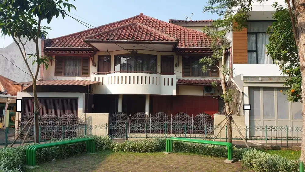 RUMAH DI TEBET DEKAT PERKANTORAN DIJUAL CEPAT
