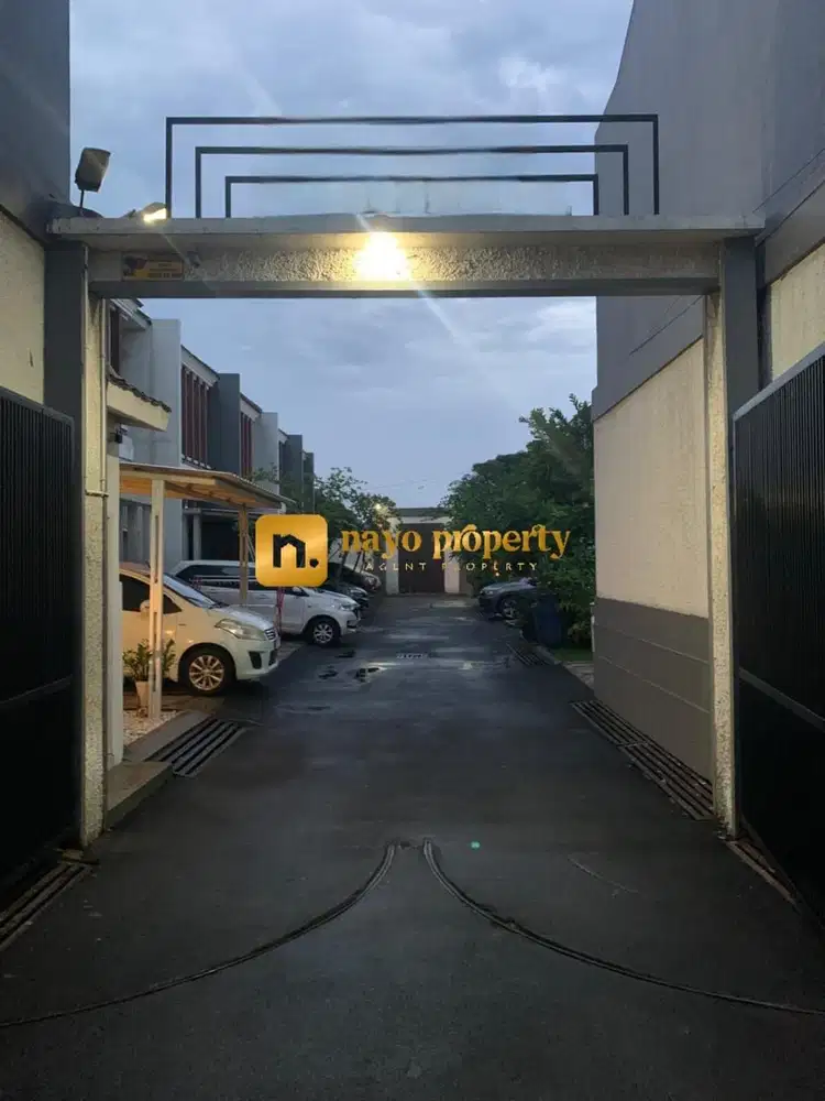 Rumah Pojok Dalam Cluster Strategis di Jatiwaringin Raya Bekasi