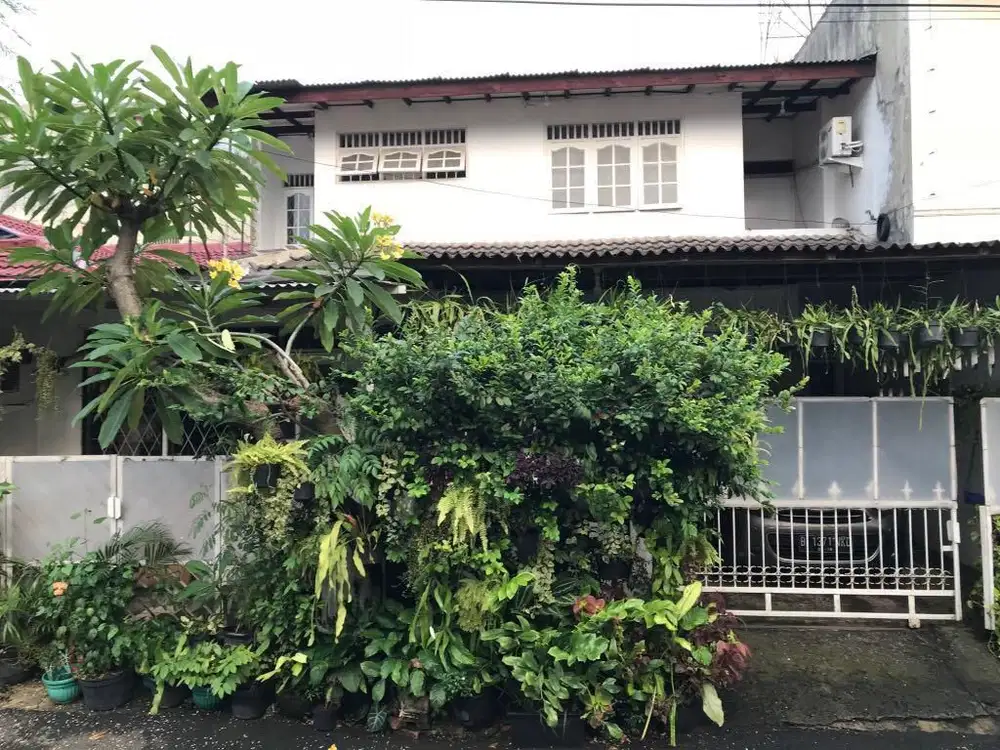 Dijual Rumah Jl. Pelikan Bintaro Jaya Sektor 2