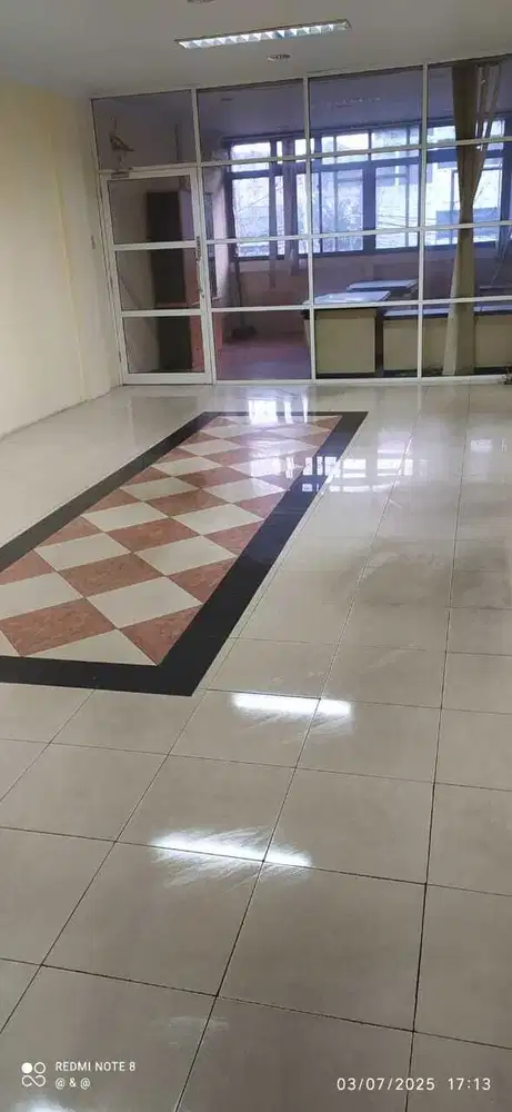 Disewakan Ruko Lokasi Strategis Roa Malaka 4,5 Lt 4x16 m