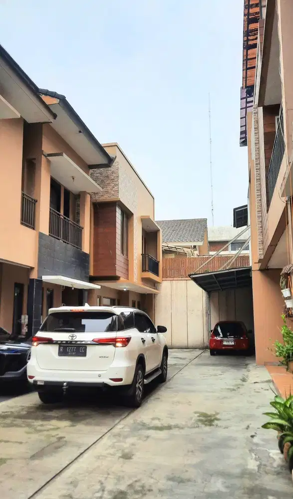 Rumah townhouse Pejaten Buncit Pasar minggu hnya 1,8m jrg ada