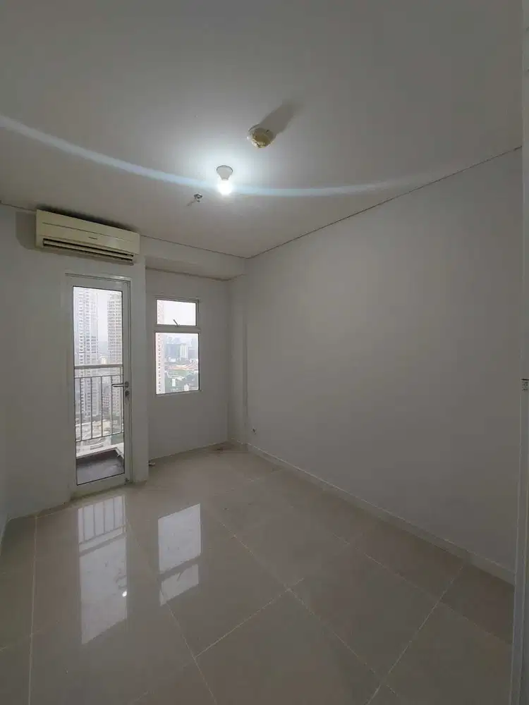 Studio Unfurnished Apartemen Madison Park - Mall Central Park