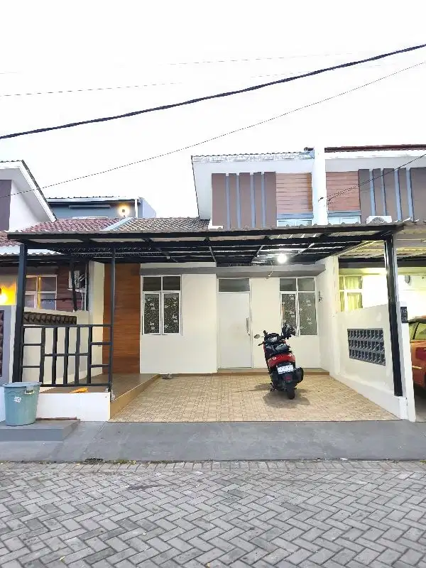 DISEWAKAN RUMAH MURAH SUDAH  RENOV  FULL BANGUNAN LANGSUNG OWNER