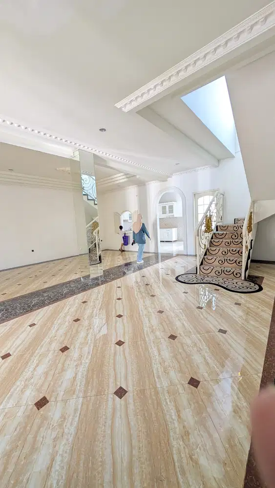 Rumah sewa Citra Gran Cibubur luas tanah besar rapih terawat