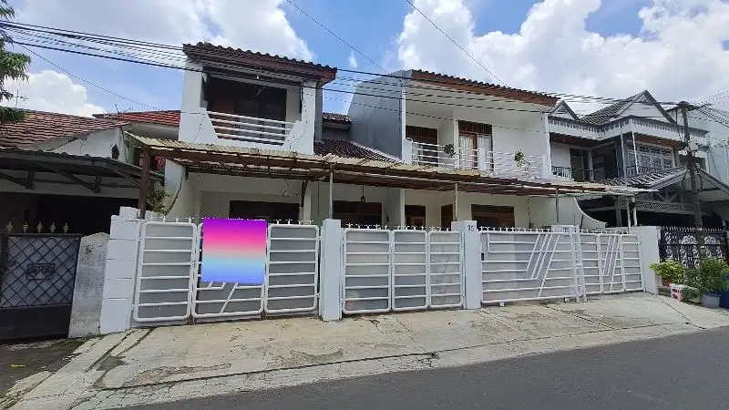 Disewakan Rumah Baru Renovasi di Tebet timur