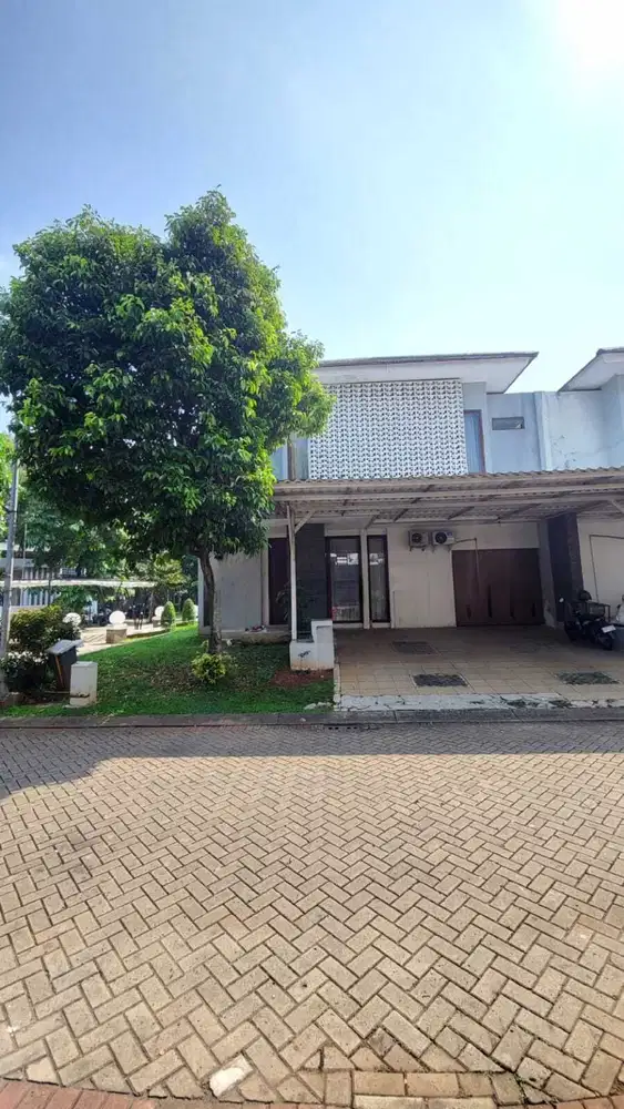 Rumah Siap Huni Posisi Hook Samping Taman Di Bintaro Sektor 9. 16627