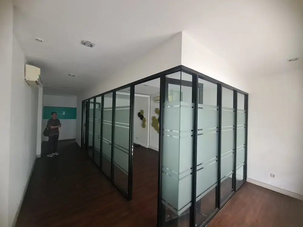 RUKO 3 LANTAI SUDIRMAN PARK EX KANTOR SIAP HUNI