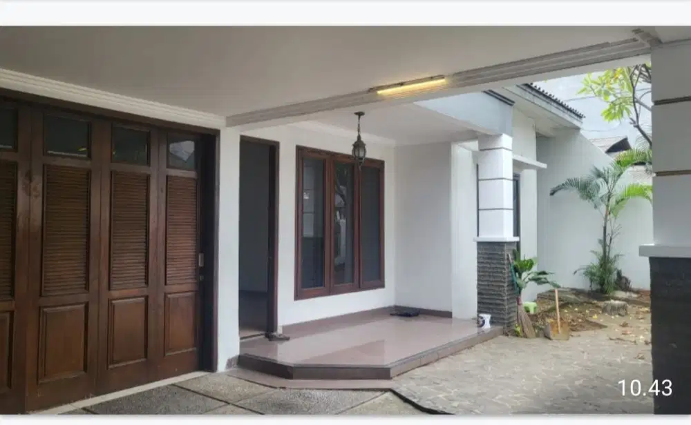 Disewa rumah bisa untuk Usaha Pondok Kelapa Jakarta timur
