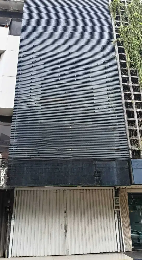Ruko usaha udah renov 5 lantai dijual Komplek ITC Roxy Mas Jakarta