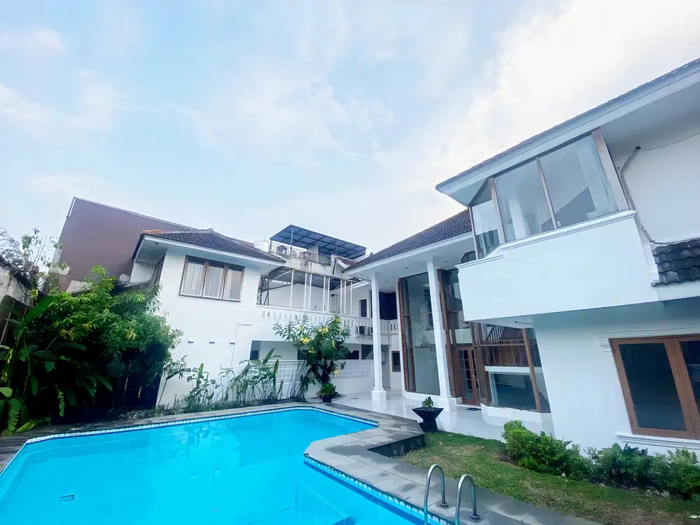 Sewa Rumah Strategis Untuk Kantor di Cipete Dilewati Jaklingko