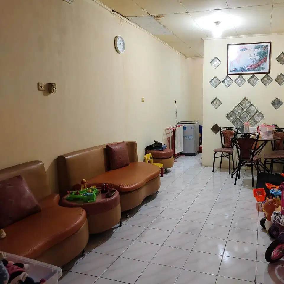 RUMAH ALAM RAYA 15 MENIT DARI BANDARA SOETTA