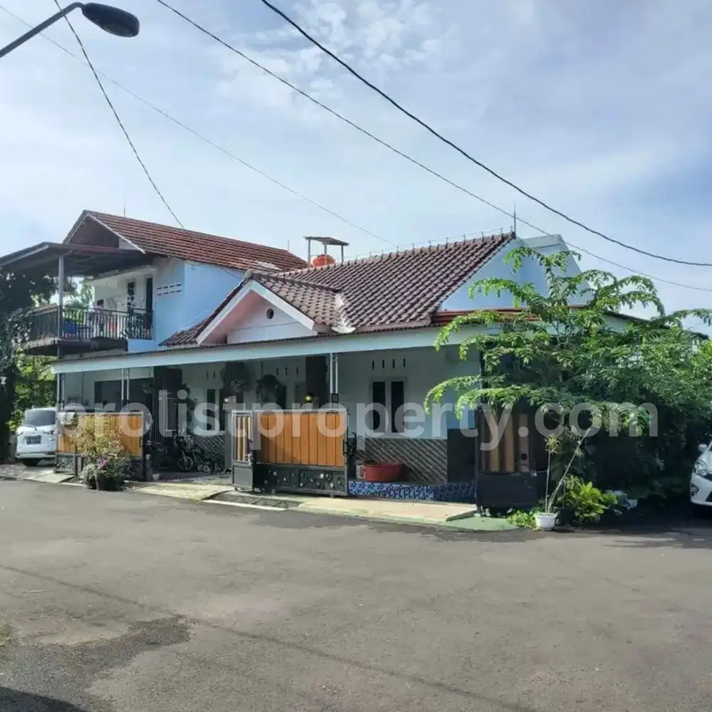 Rumah Cantik Ada Kolam Renang Area Utara Purwokerto