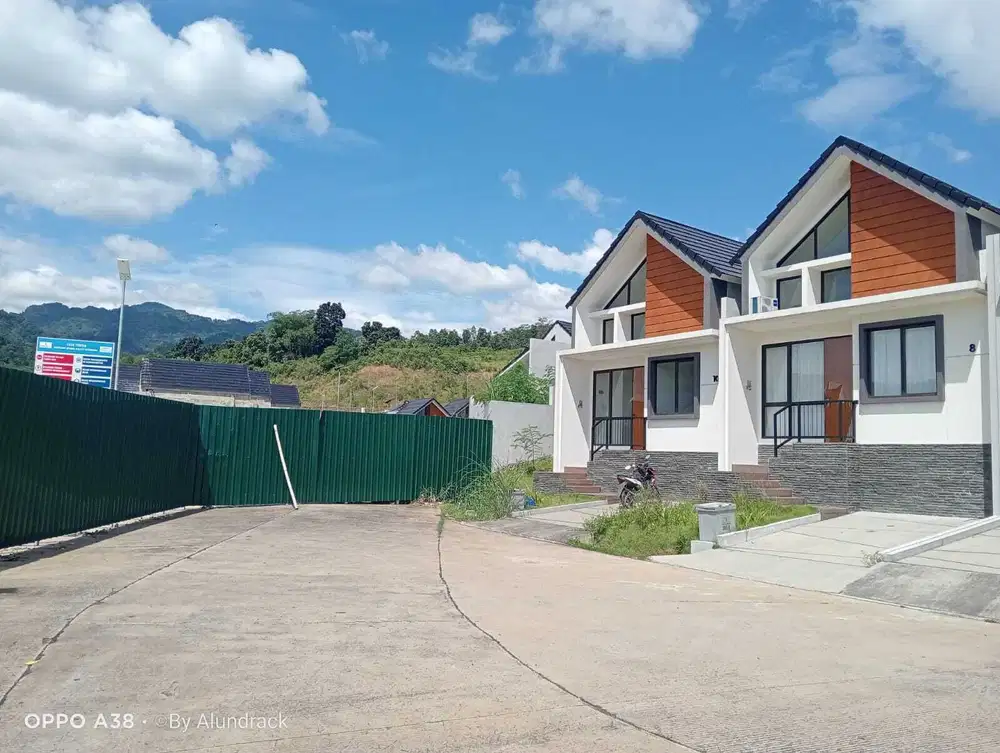 Di sewaka rumah baru view pegununga di spring valley sentul city bogor