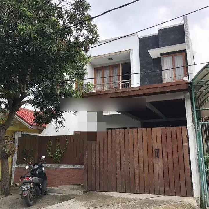 Rumah 2 Lantai bagus dekat Bandara