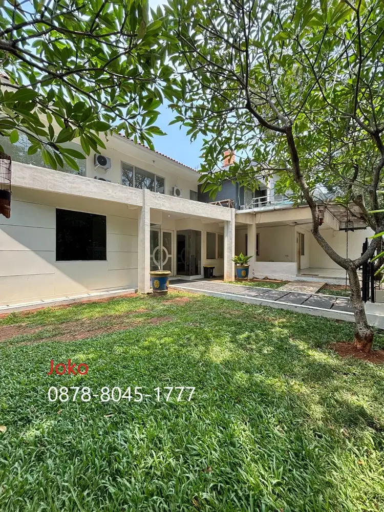 Rumah Bagus di huk Area Jl. Pakubuwono, Kebayoran Baru Jakarta Selatan