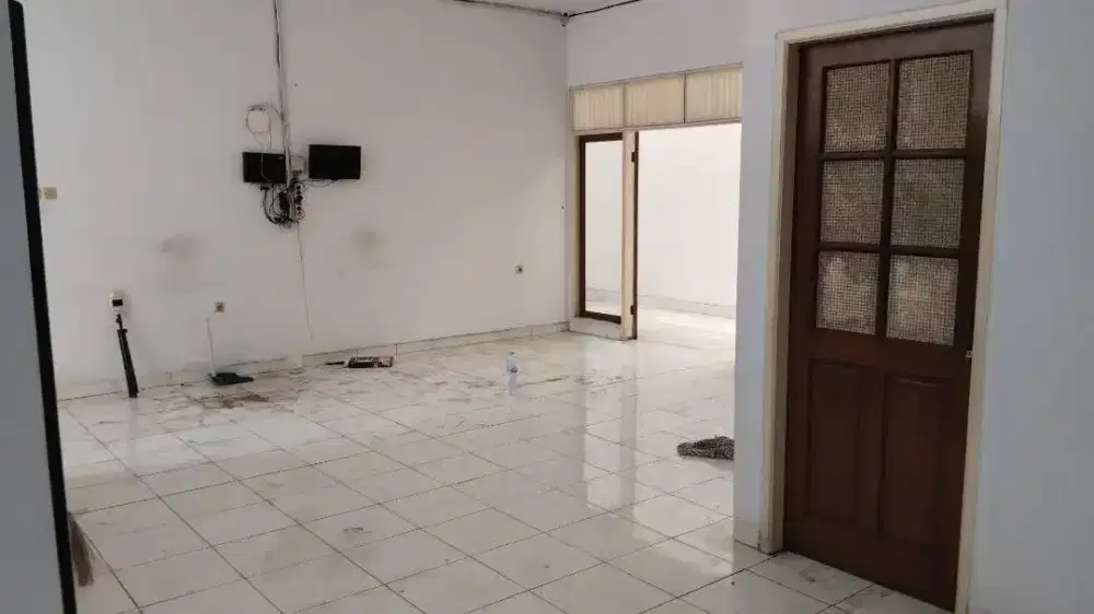 Rumah besar TPI Teluk gong row jalan lebar cocok utk usaha, uk 12x18 m