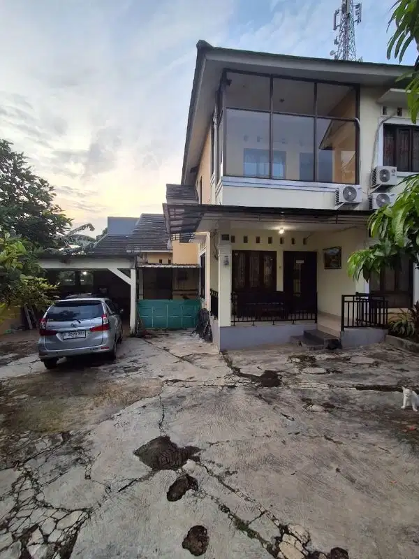 DI JUAL RUMAH BESAR BAGUS LUAS KAYA VILA ASRI DI CEGER JAKTIM