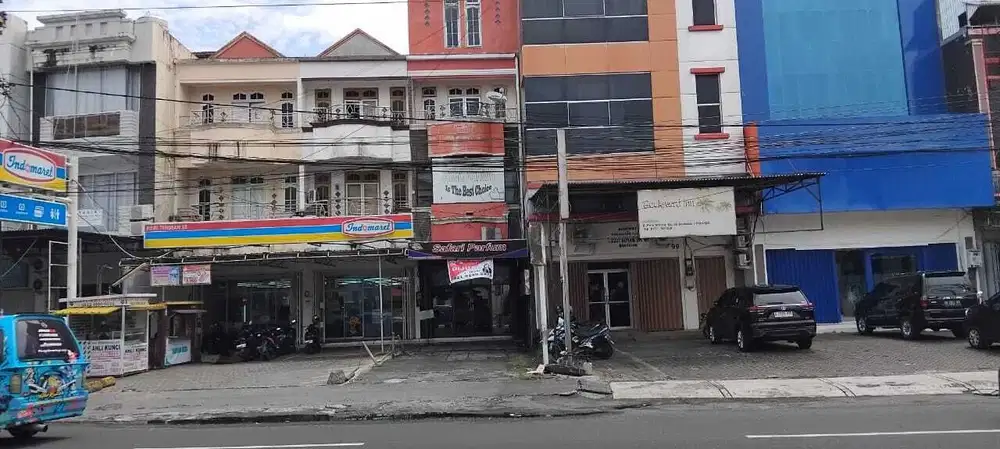 Dijual ruko bagus depan Mantos 1 disamping Momoyo Holland Bakkery