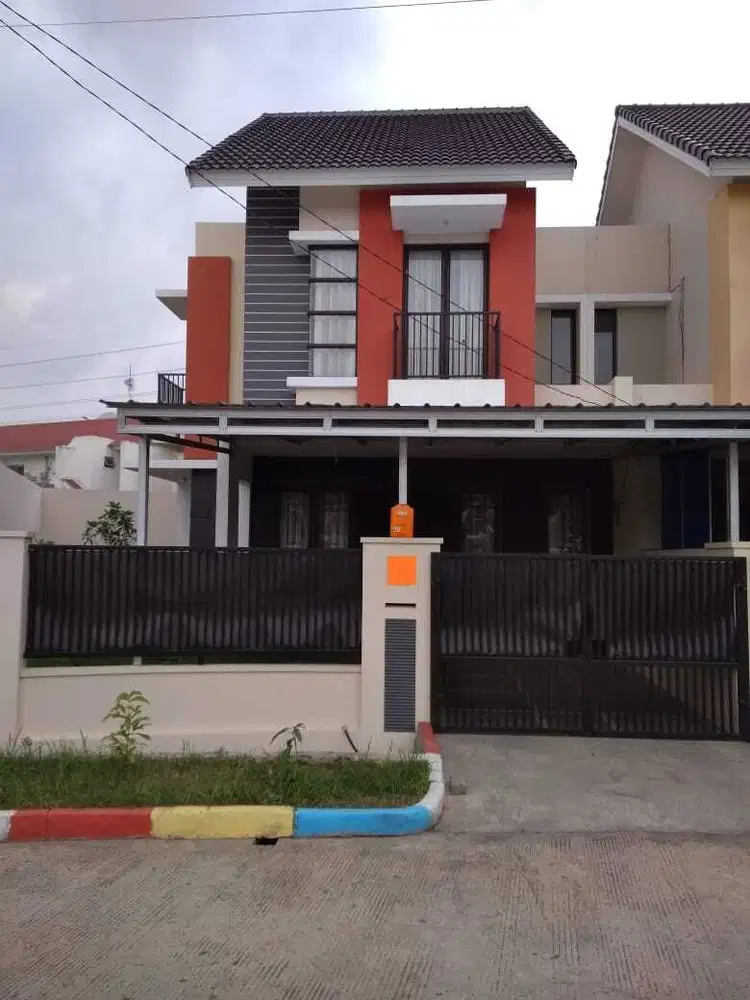 Turun Harga Dijual Rumah 2 Lantai di Perumahan Harapan Mulya, Bekasi