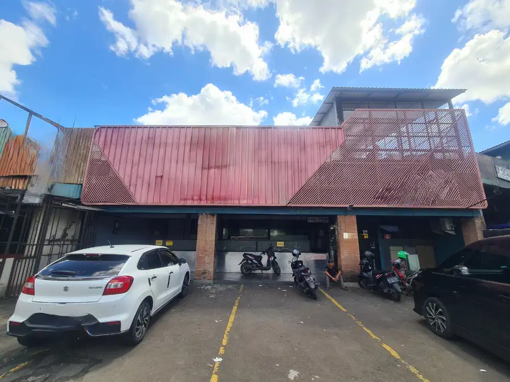 RUKO GANDENG 3 FATMAWATI EX RESTAURANT LOKASI KOMERSIL STATEGIS PARKIR