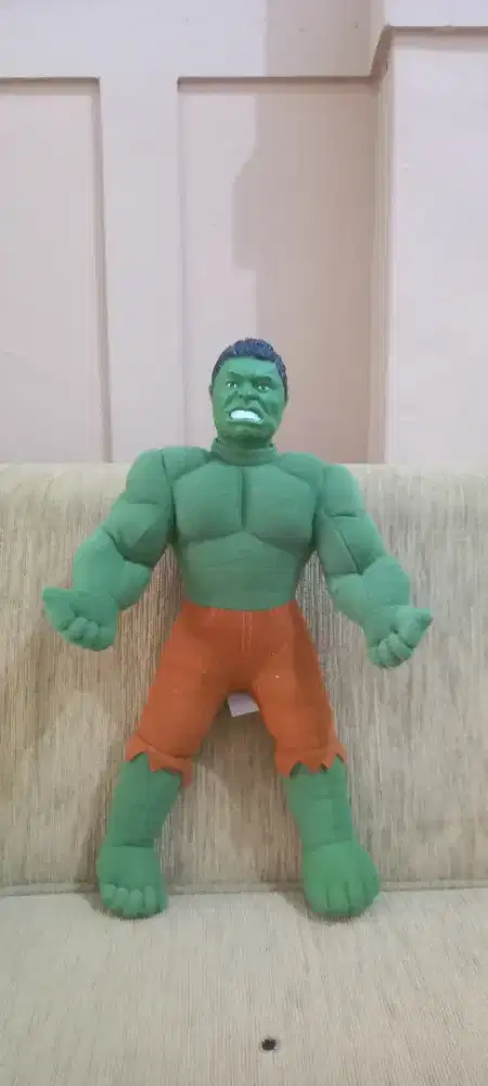Boneka anak HULK