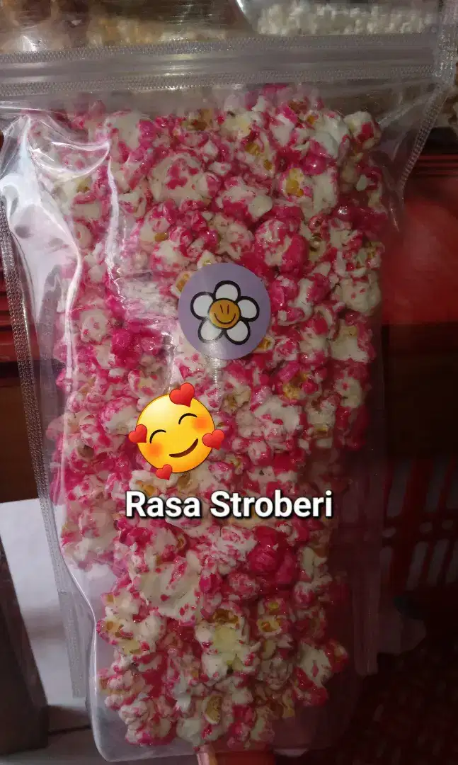 Menjual Camilan PopCron Aneka Rasa