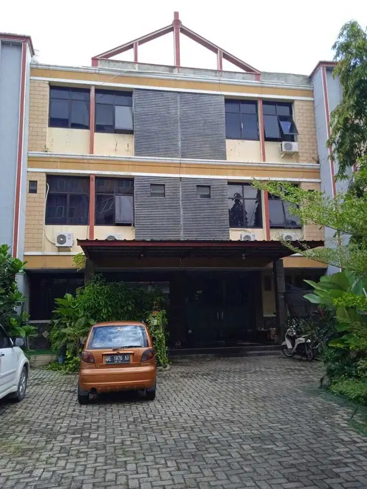 Gedung Perkantoran di Way Halim, Bandar Lampung
