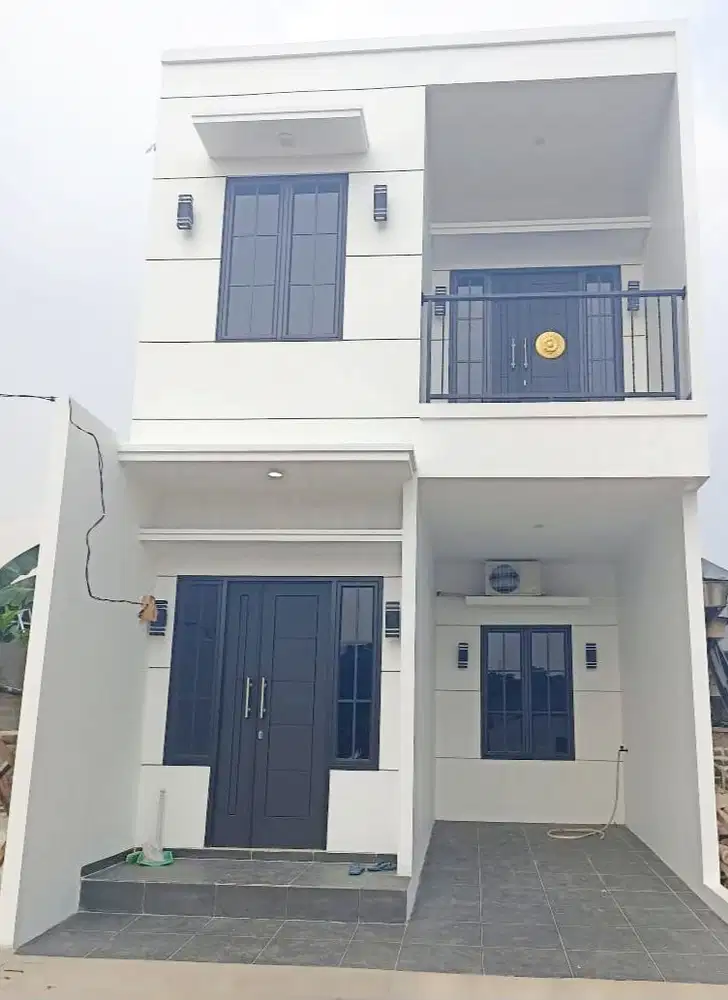 Rumah Modern Classic 2 lantai d Jakarta Timur, Kalisari, 700 jutaan