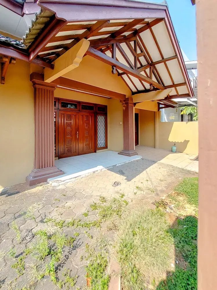 Di Jual Rumah Lama Terawat Bagus Siap Huni di Menteng, Jakarta Pusat